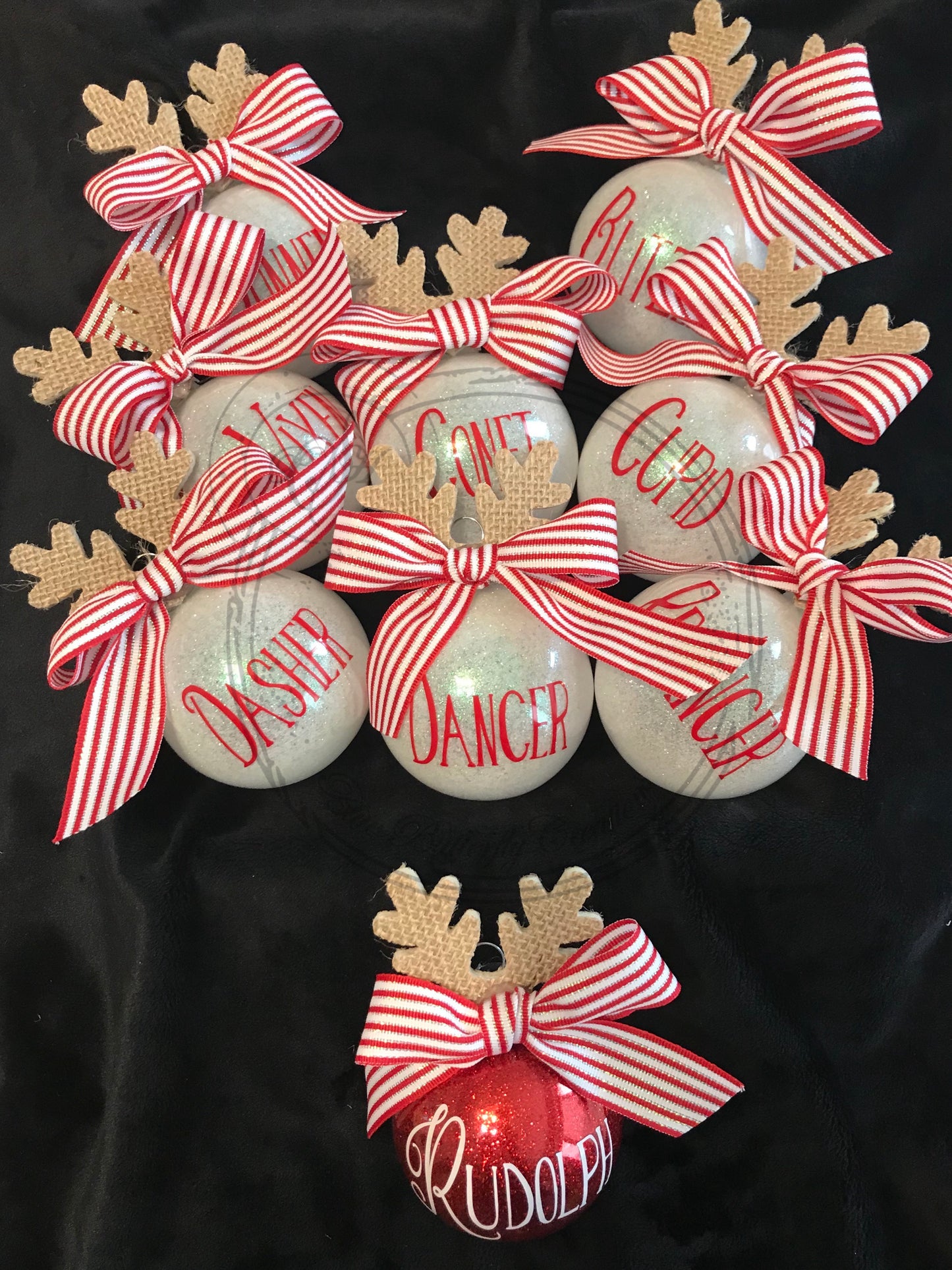 Set of 9 - Reindeers Ornaments
